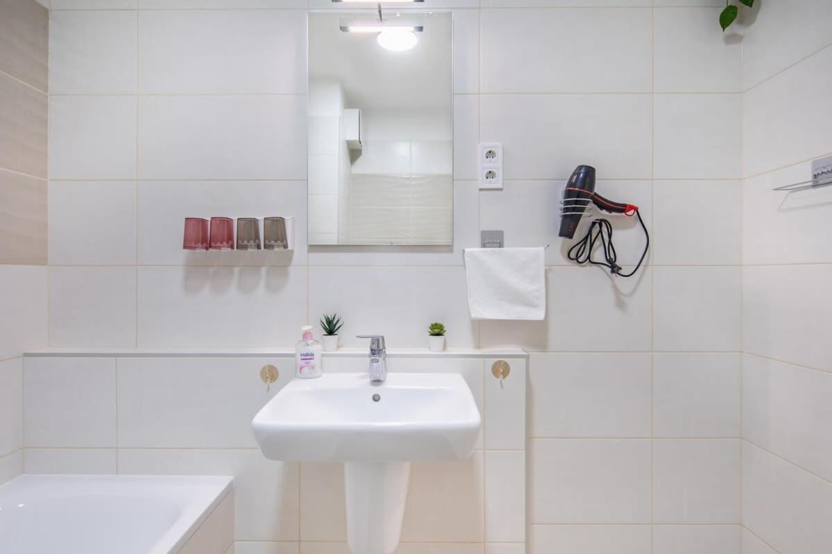 Central - New - Cozy Stay Budapest Luaran gambar